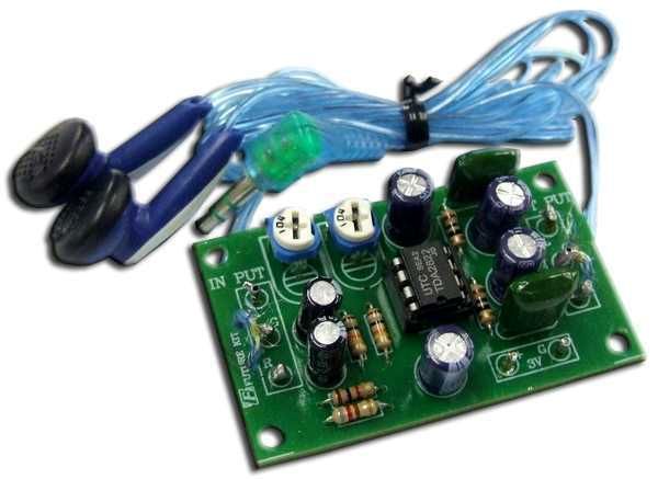 FK676: HEAD PHONE AMPLIFIER