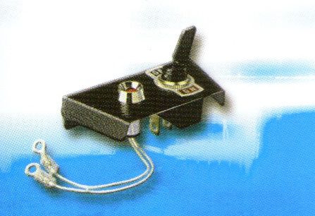 CS5094: 2P,ON/OFF TOGGLE SWITCH + PANEL + LIGHT