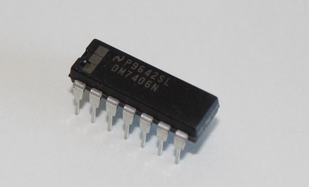 7406: 14P Hex Inverter Buffer/Driver (O.C.)