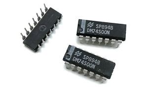 74S00: 14P Quad 2 input NAND Gate
