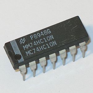 74HC10: 14 PIN TRIPLE 3 INPUT NAND GATE