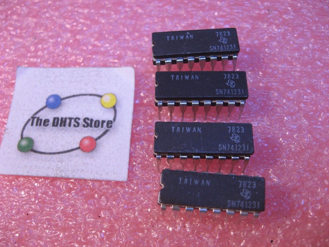 74123: 16P Dual Retrigger. Mono Multivibrator