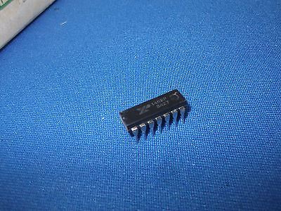 74C93: 14P 4 Bit Binary Counter
