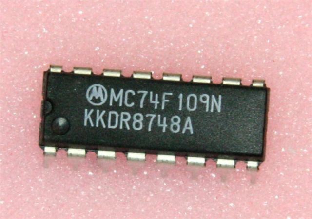 74F109: 16P Dual JK Edge Triggered Flip-Flop