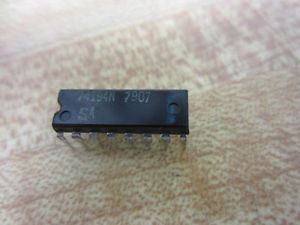 74194: 16P 4 Bit Bi-Directional Shift Register