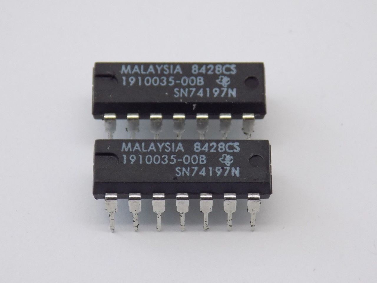 74197: 14P Presettable Binary Counter/Latch